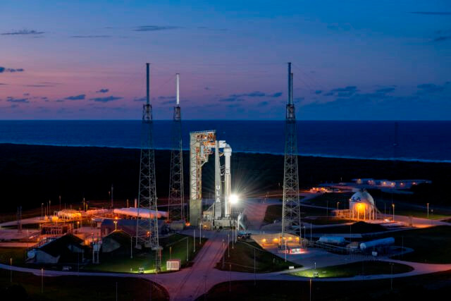 Tên lửa Atlas V mang theo tàu Starliner. Ảnh: ULA.