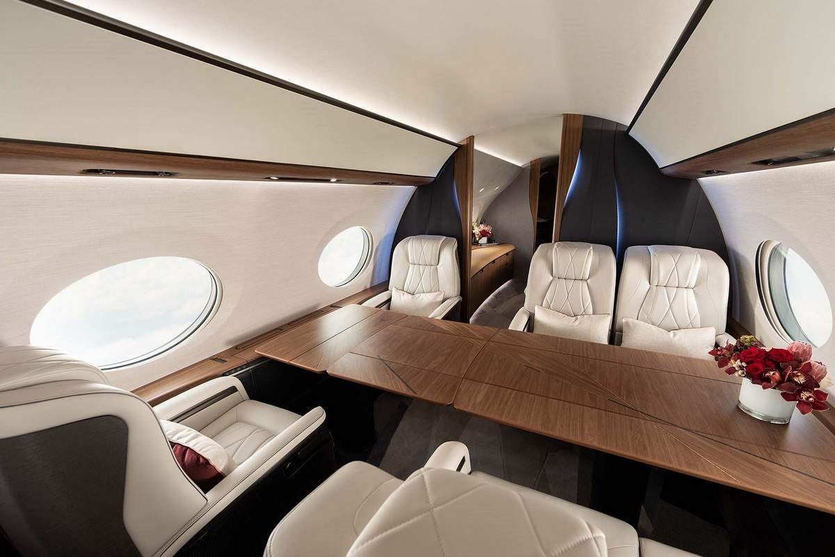 elon-musk-new-private-jet-4.jpg