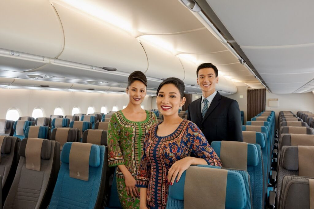 singapore-airlines-female-male-c.jpg