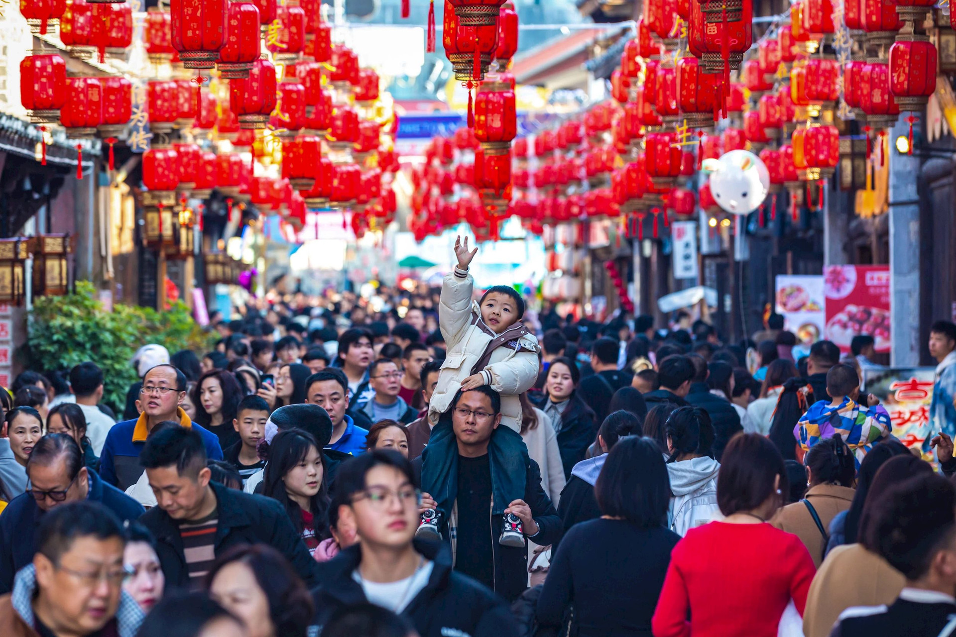 Khách Trung Quốc ưu tiên các điểm đến nội địa trong năm nay. Ảnh: SCMP.