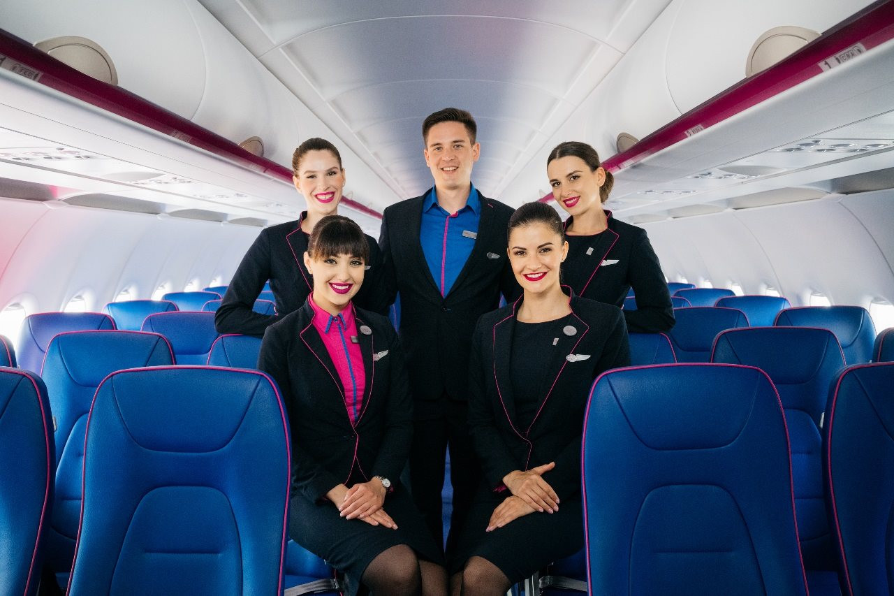 wizz_air_cabin_crew_3.jpeg