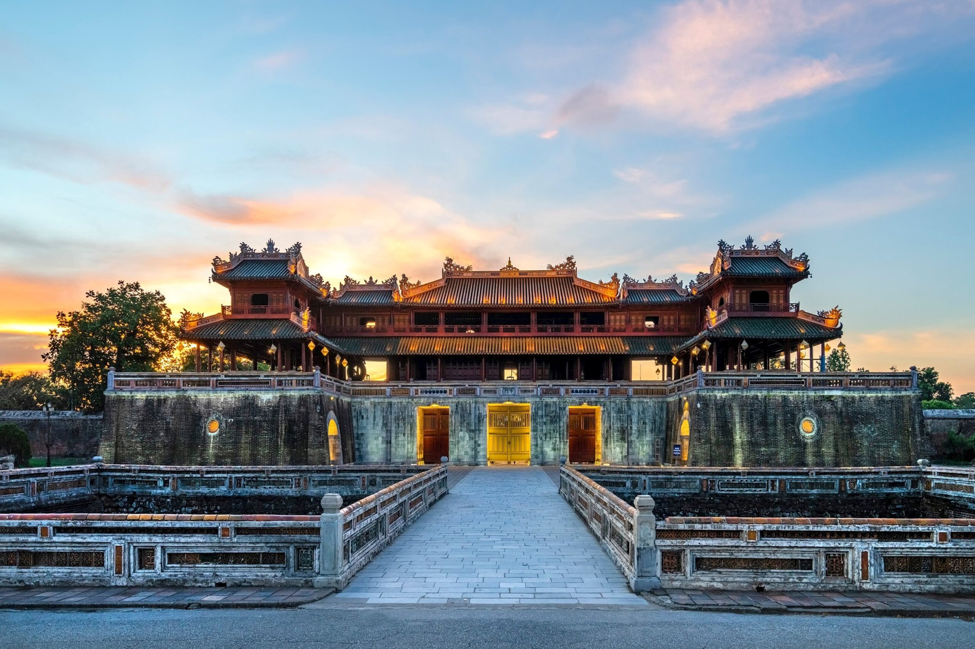 silkpath-hue-imperial-citadel-1.jpg