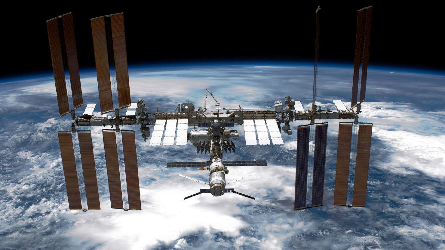 210422104651-international-space-station-file.jpg