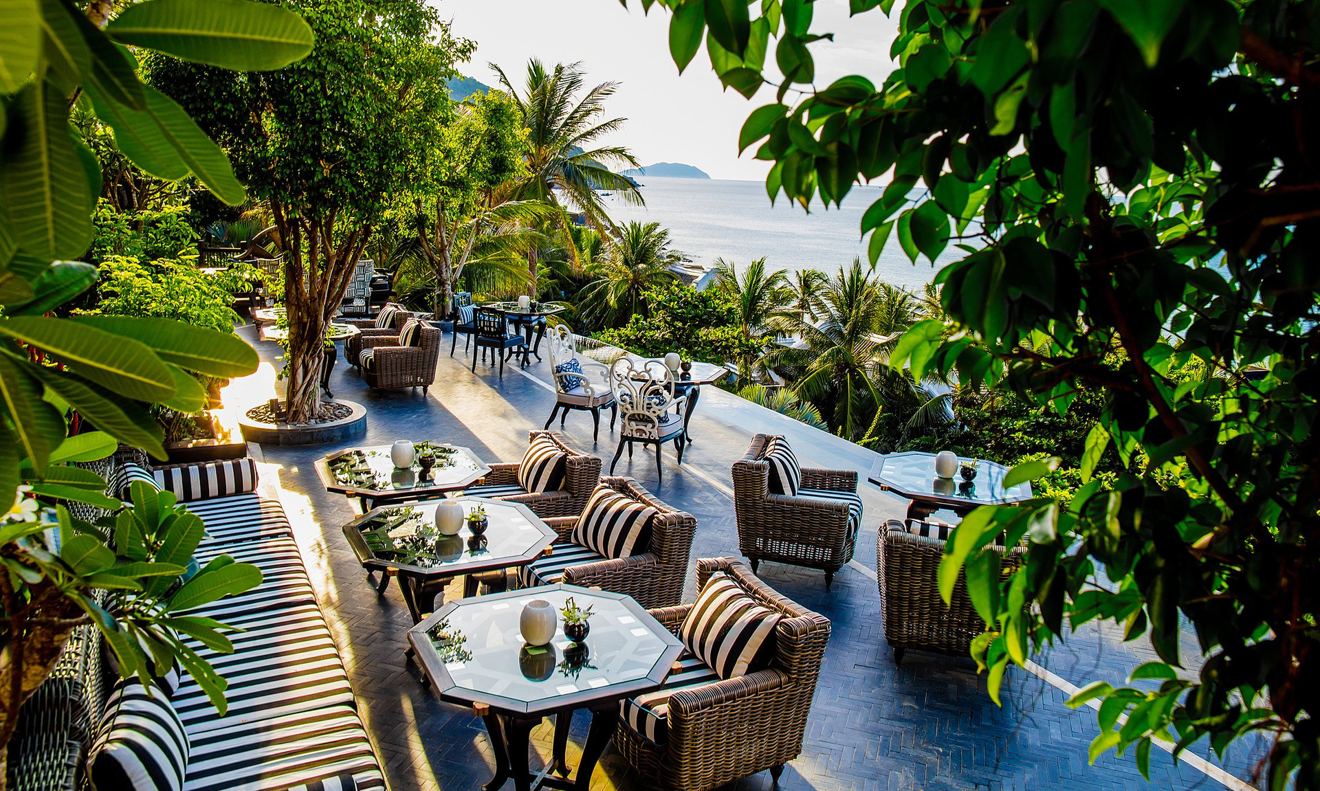 intercontinental-danang-sun-peninsula-resort-3-1719489649-1719489687-1719489863.jpg