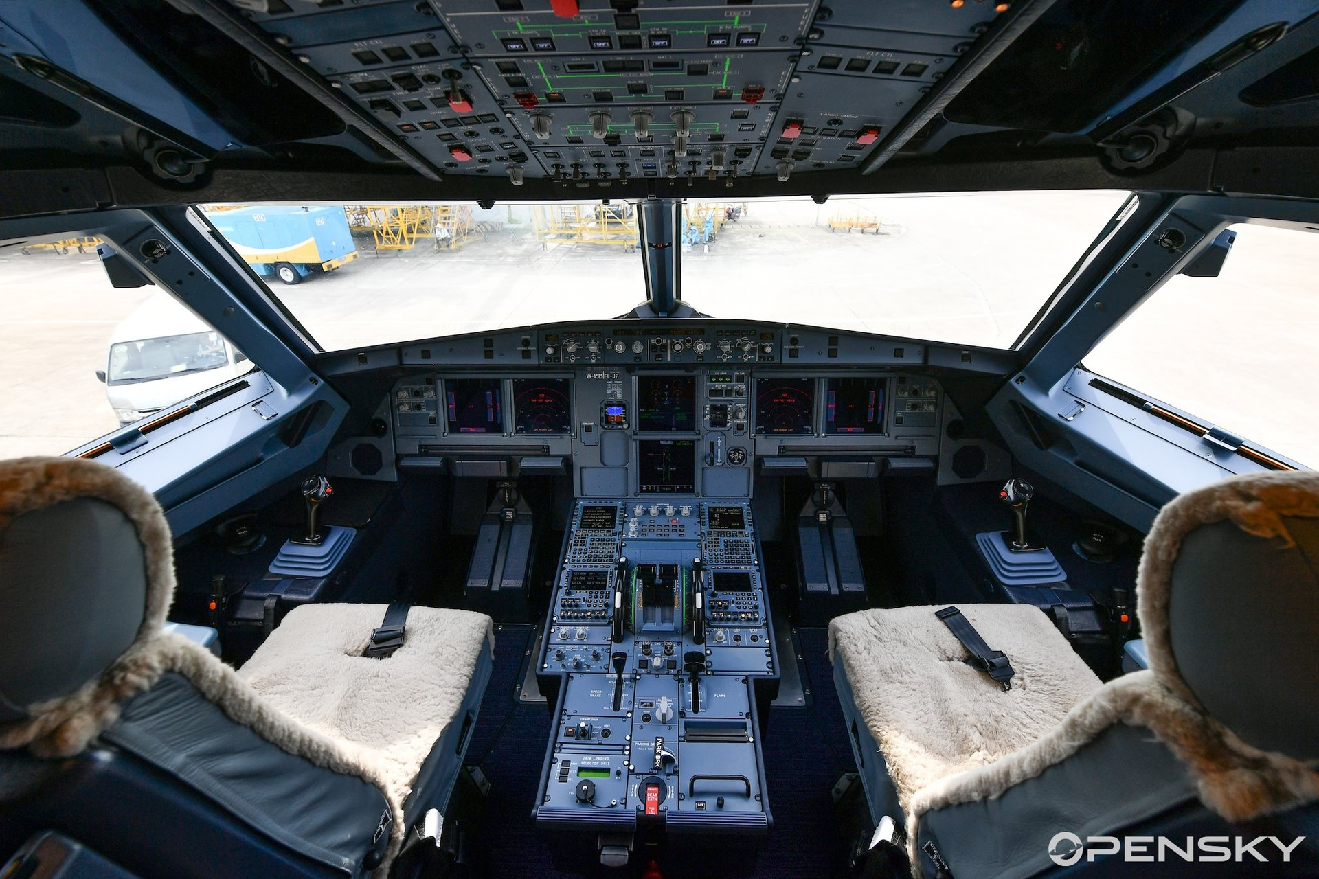 opensky_a320neo_cabin(1).jpg