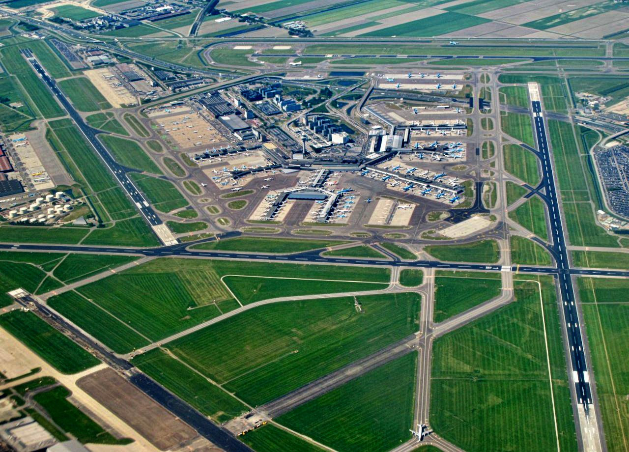 Schiphol có tới 6 đường cất hạ cánh 