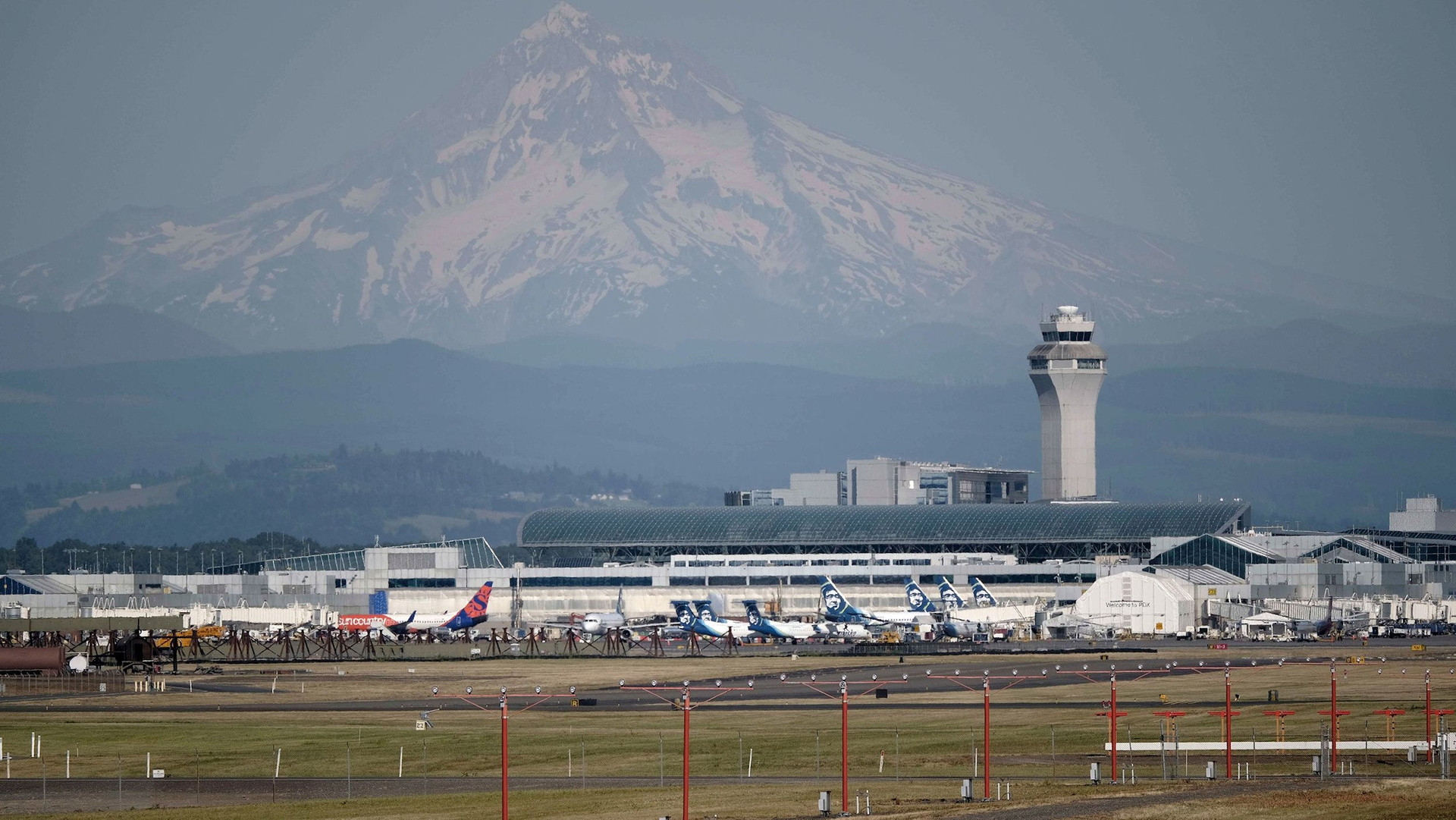 231023073342-01-portland-international-airport-file.jpg