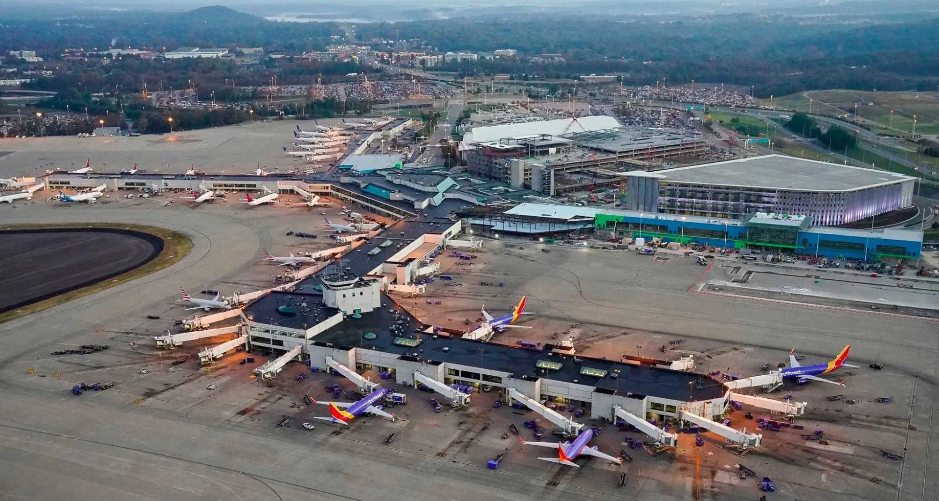 nashville-airport-header.jpg