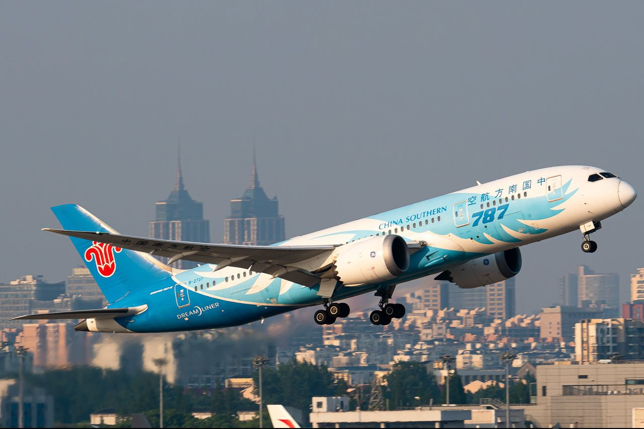 b-2737-china-southern-airlines-boeing-787-8-dreamliner_planespottersnet_1474867_57eb0e6b21_o.jpg