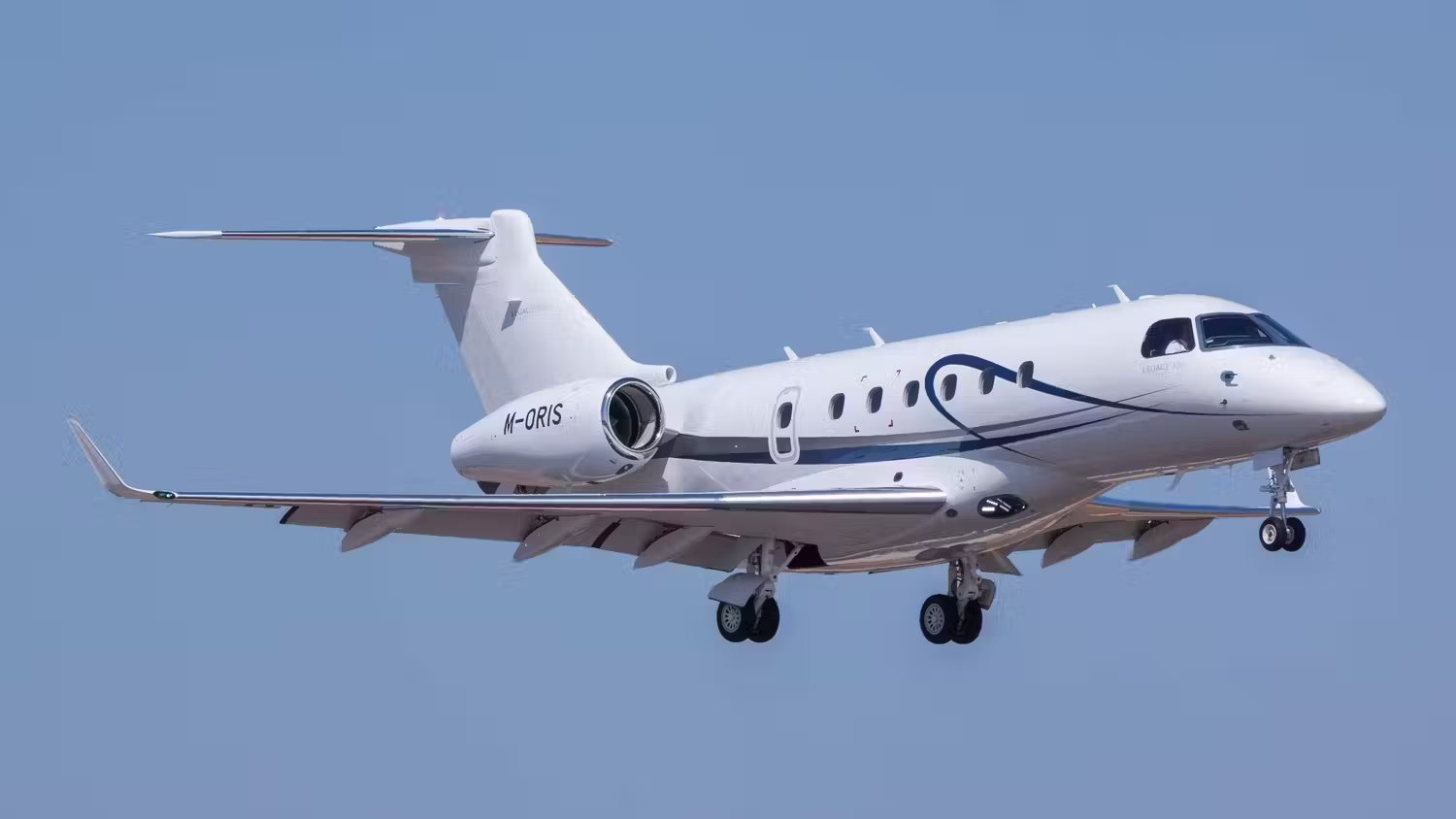 Embraer Legacy 500