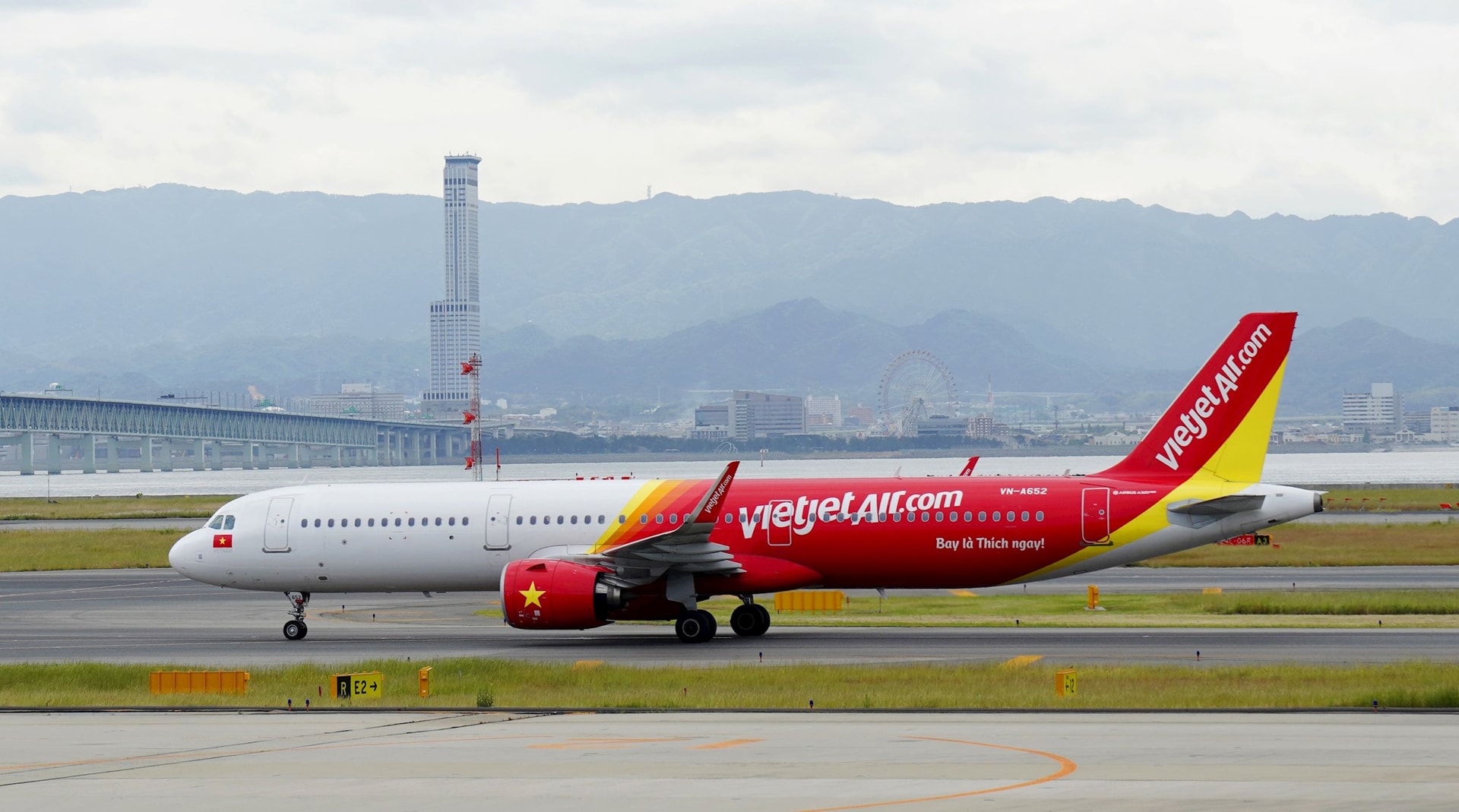 Máy bay Vietjet hạ cánh khẩn cấp tại Jeju do lỗi kỹ thuật, không có thương vong