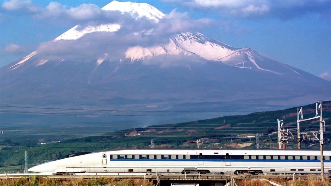 191126154941-bullet-train-fuji-afp-afp-via-getty-images-8.jpg