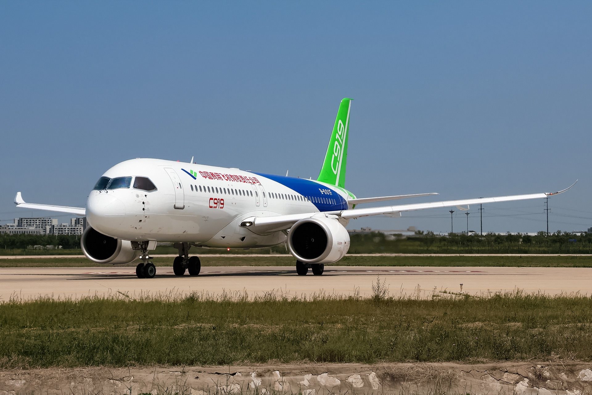 Tàu bay C919 do COMAC sản xuất. Ảnh: Planespotters.