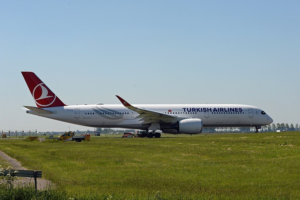 tc-lga_airbus_a350-900_turkish_airlines.jpg