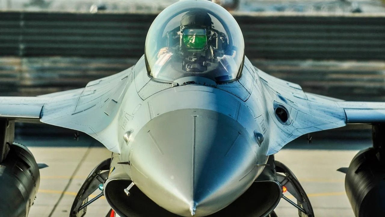 f-16-fighter-from-u.jpg