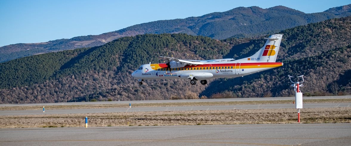 1177x492_aeroport-la-seu1.jpeg