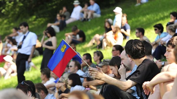 liechtenstein-flag.jpg