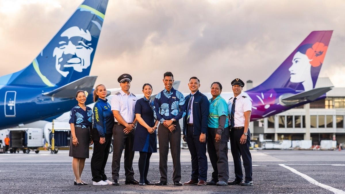 alaska-airlines-hawaiian-airlines.jpeg