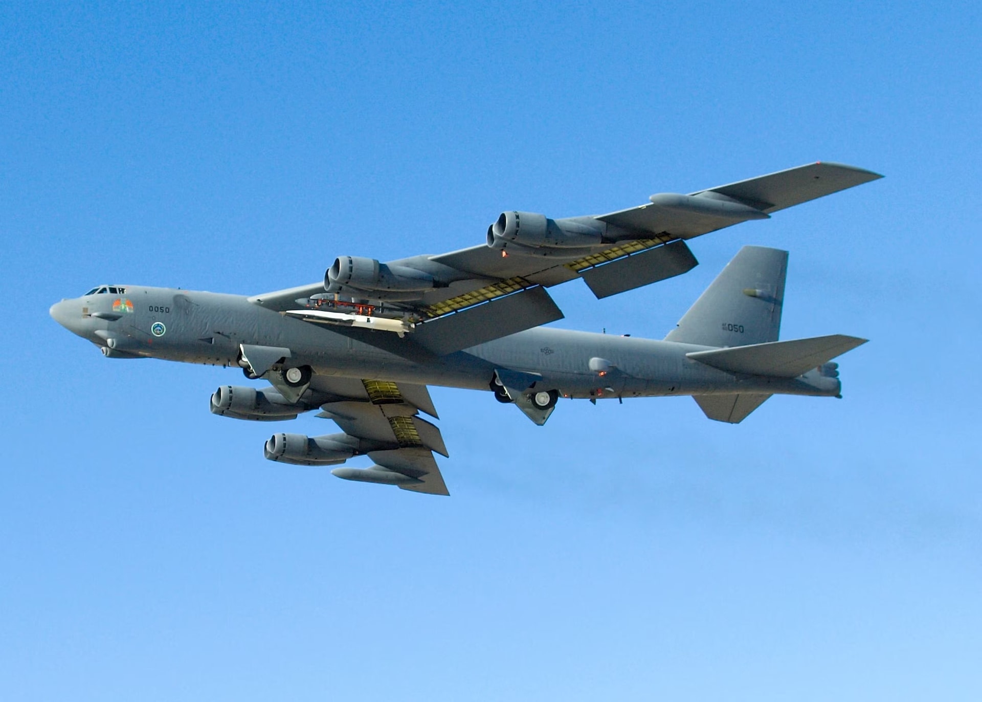 x-51a-captive-carry-b-52-2.jpg