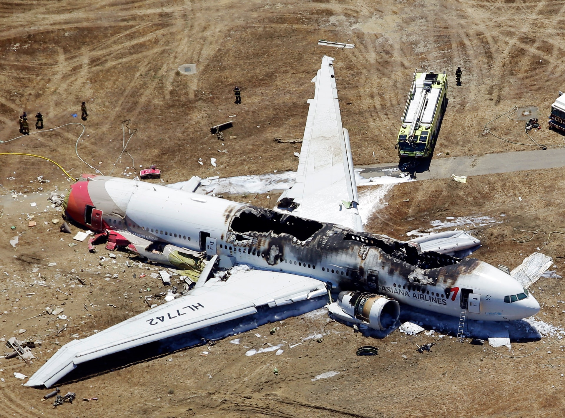 asiana-san-francisco-plane-crash.jpg