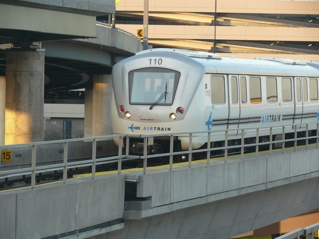 jfk_airtrain_03-1024x768.jpg