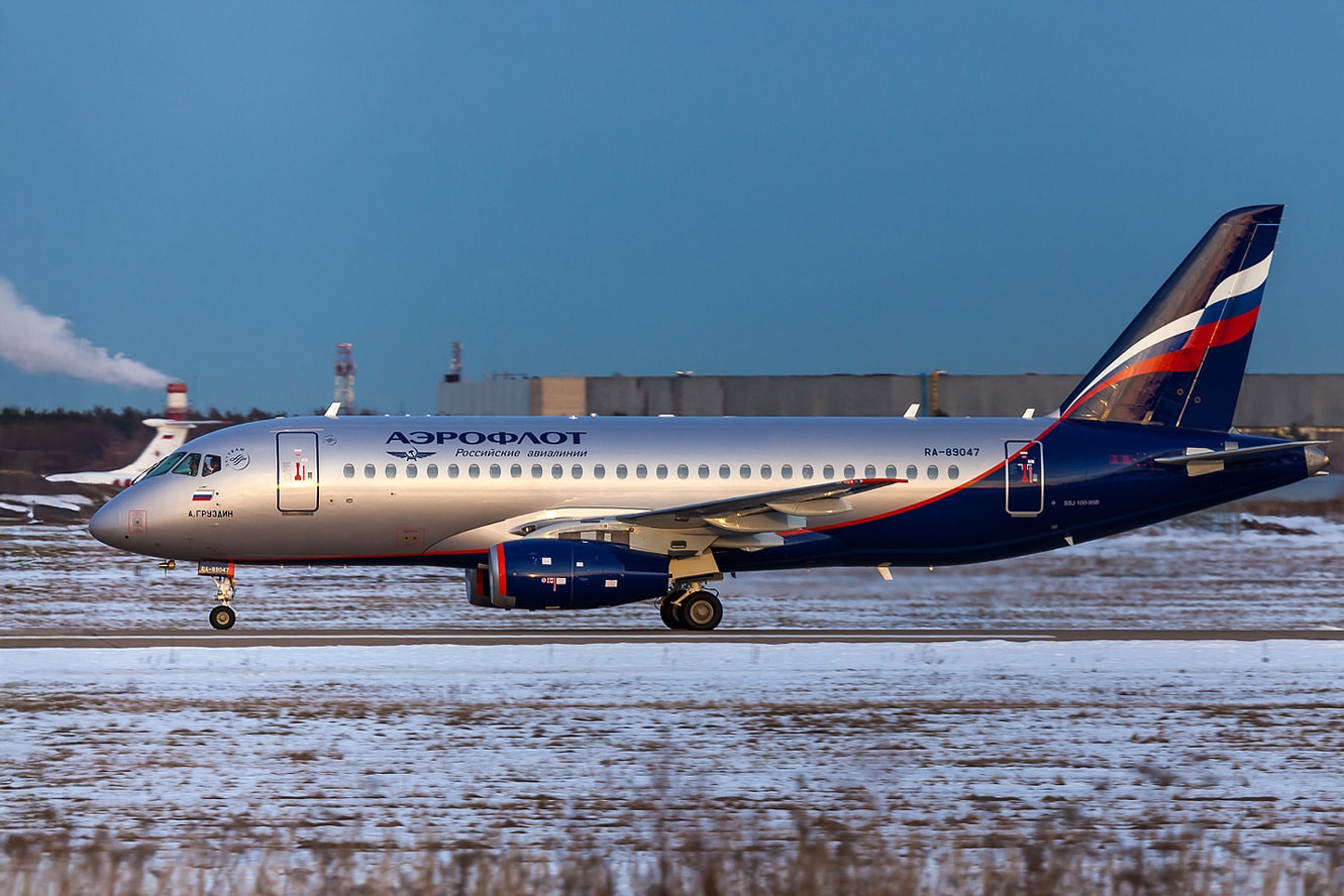 ra-89047-aeroflot-russian-airlines-sukhoi-superjet-100-95b_planespottersnet_573535_2c5602862d_o.jpg