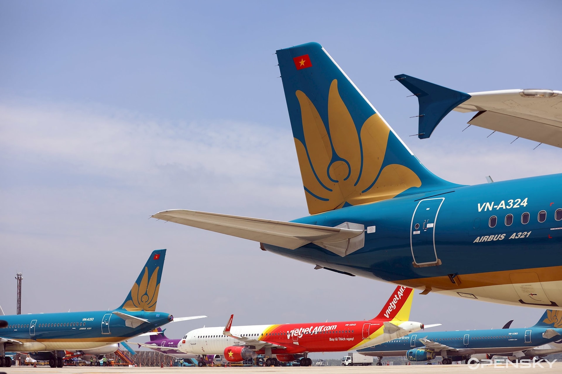 opensky_-ac240068196926f238c831e9b187d122.jpg