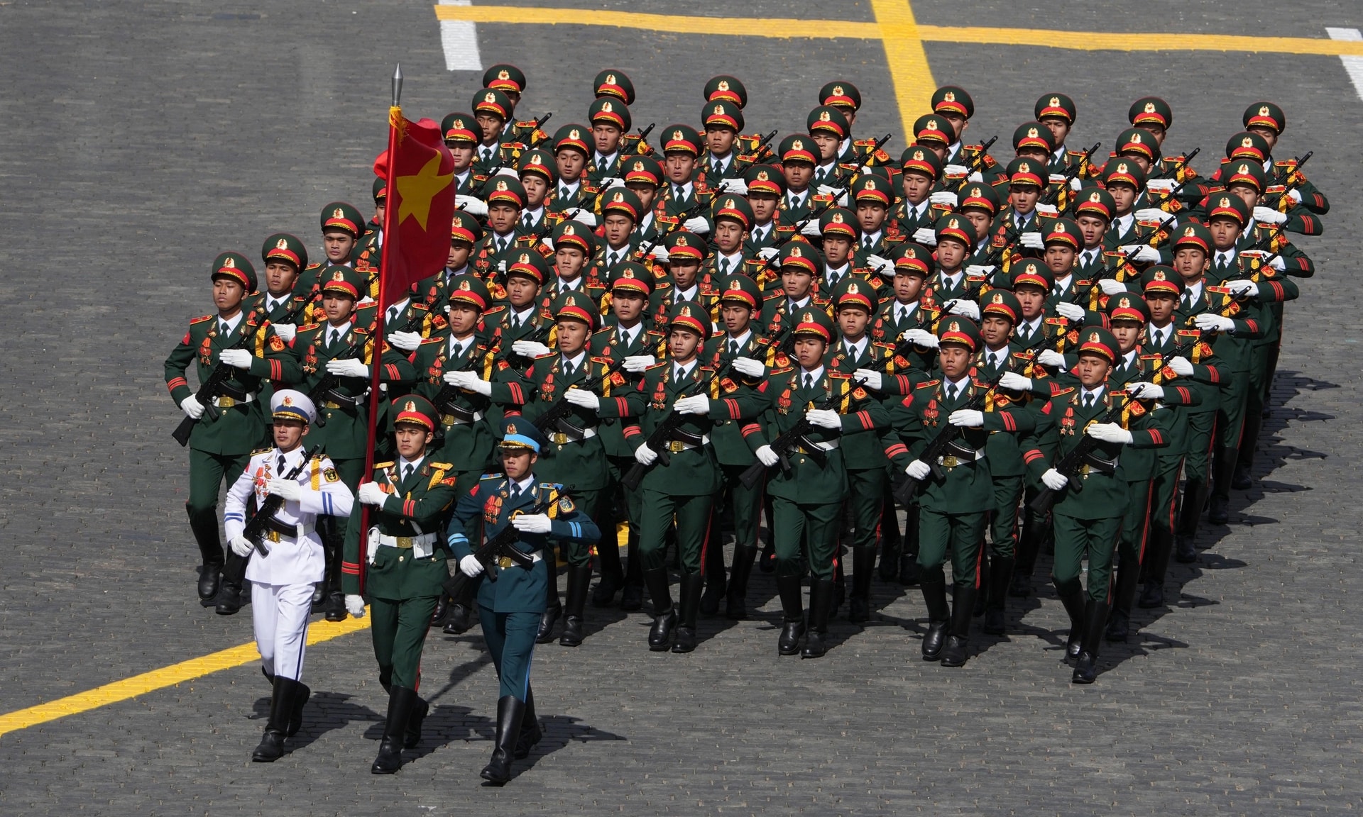 viet-nam-duyet-binh-nga-1-1746791563.jpg