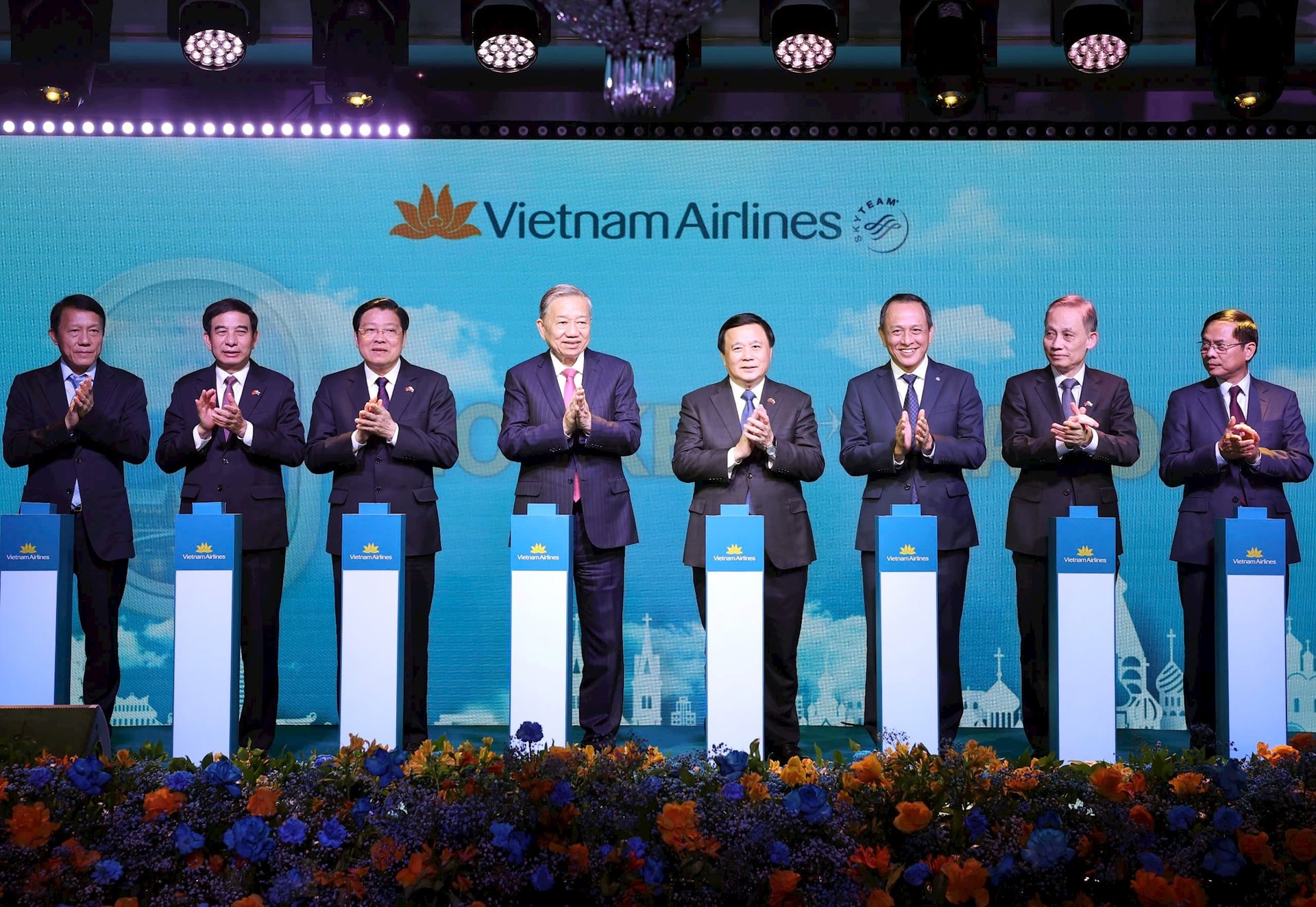 Vietnam Airlines tổ chức Lễ công bố đường bay thẳng giữa Hà Nội - Moscow, dưới sự chứng kiến của đồng chí Tô Lâm, Tổng Bí thư BCHTW, cùng đại diện lãnh đạo cấp cao hai nước