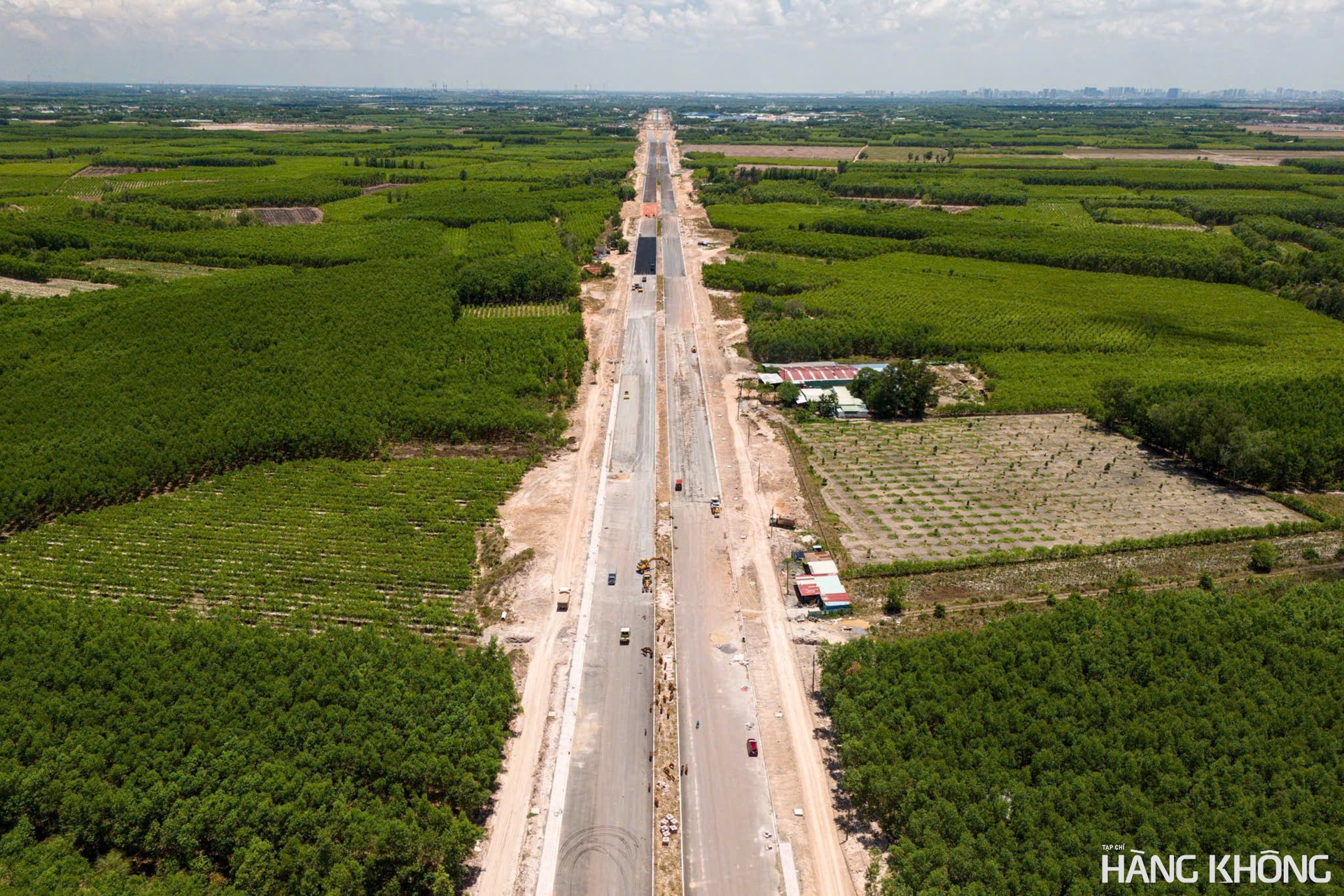 opensky_72439c46a84c1d12445d8.jpg