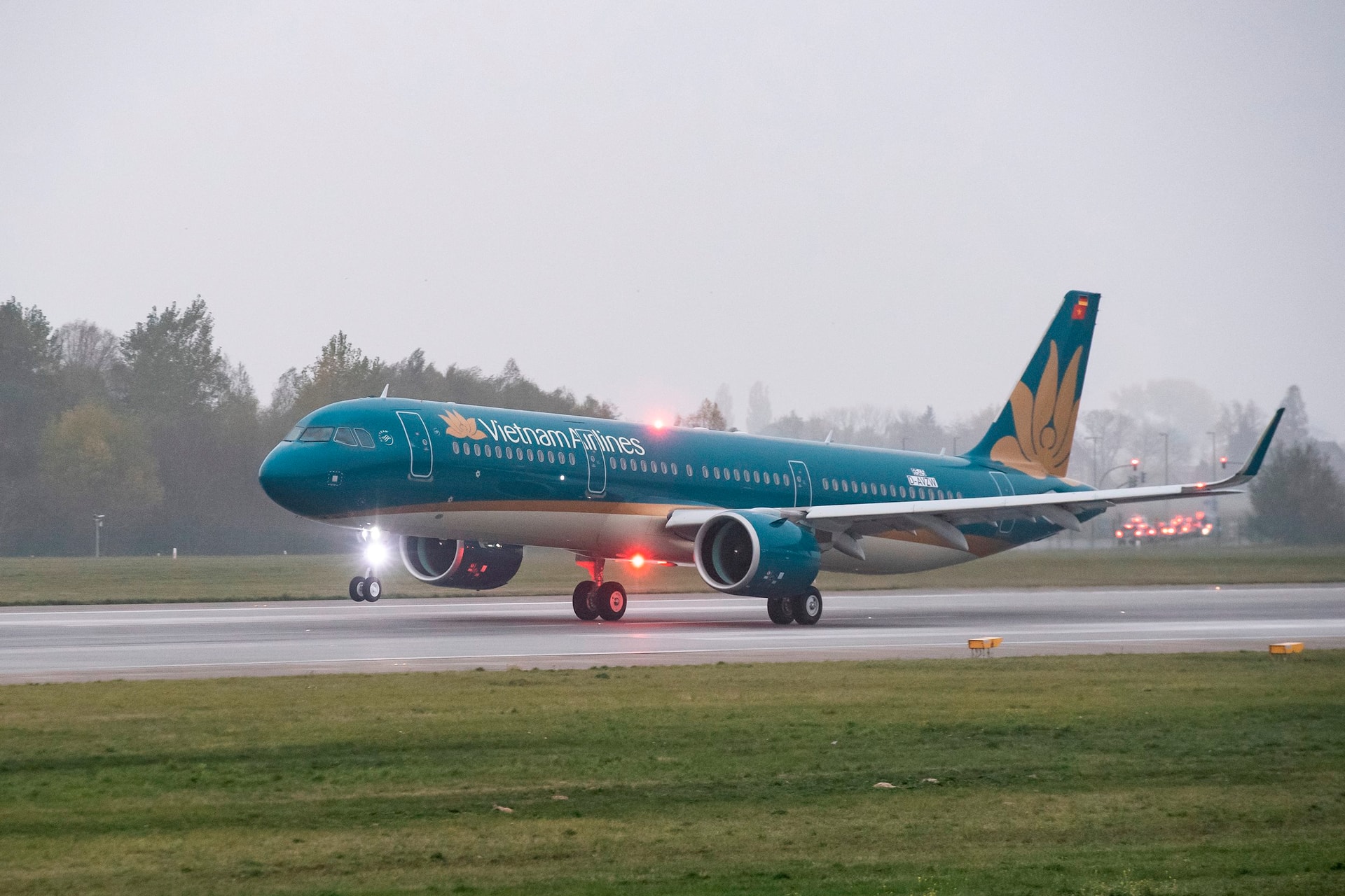 Vietnam Airlines phải điều chỉnh lịch khai thác trong hai ngày 11 và 12_6