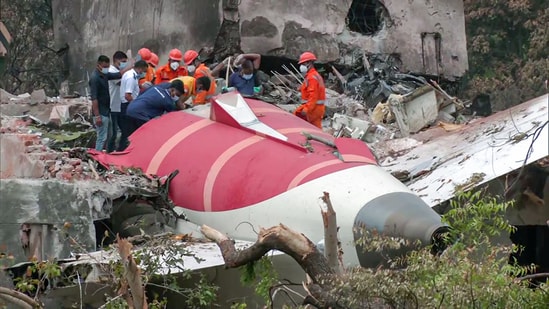 plane_crash_air_india_ahmedabad_1749891952731_1749891952950.jpg