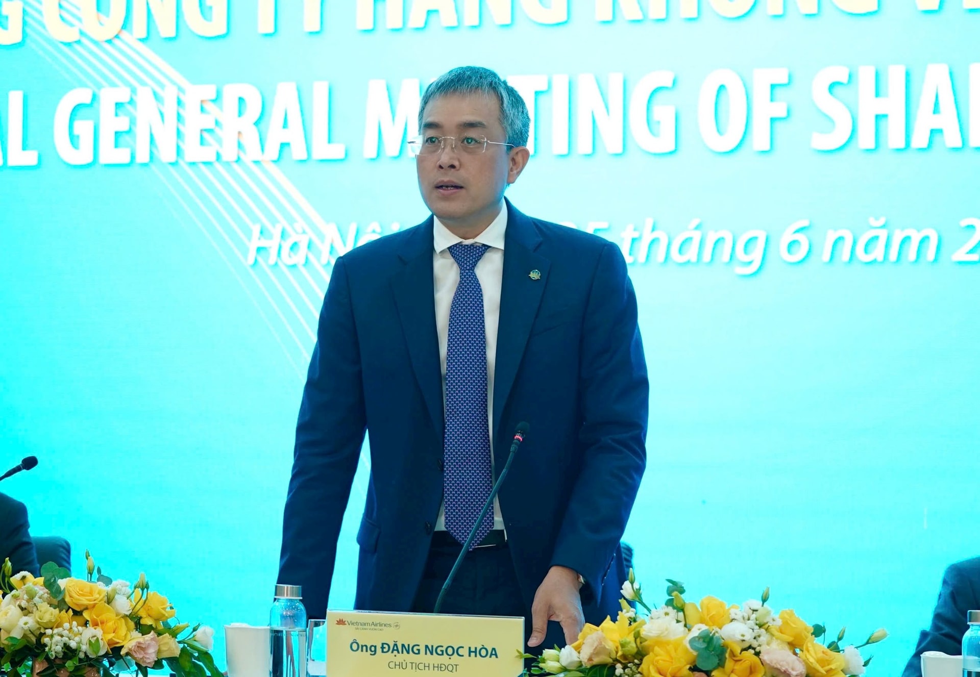 2. Doanh thu hợp nhất đạt 112.776 tỷ đồng và lợi nhuận sau thuế hợp nhất đạt 7.958 tỷ đồng