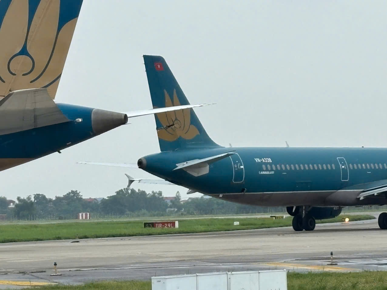 Sự cố va chạm của 2 máy bay Vietnam Airlines tại sân bay Nội Bài