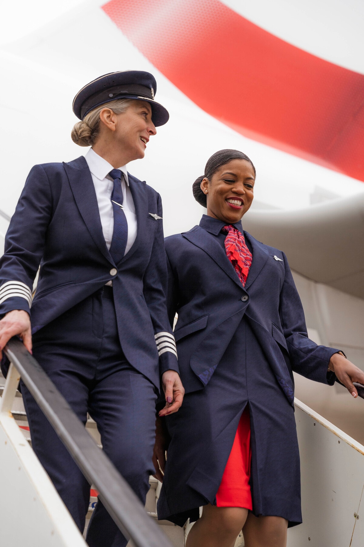 pilot-cabin-crew-aircraft-steps-2-6852d_thumb.jpg