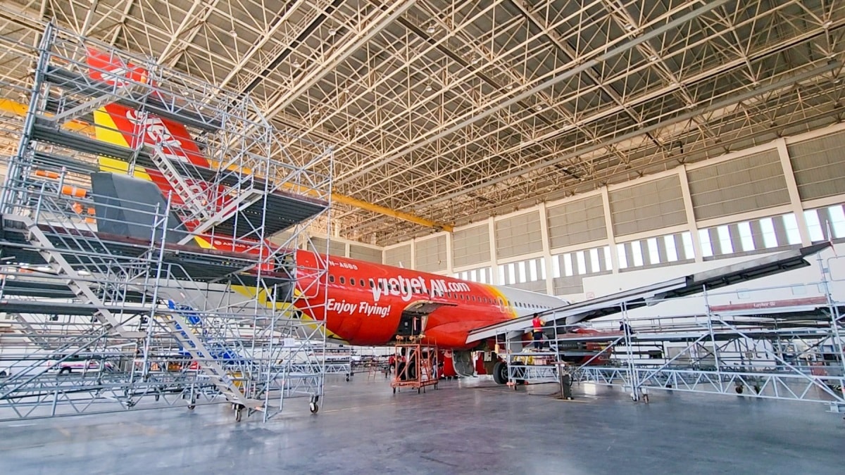 hangar 3