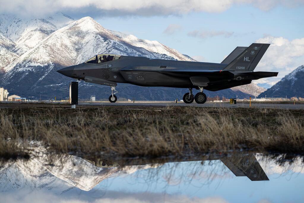 may bay F-35A Lingting II