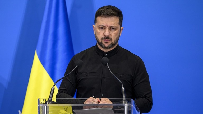 ong-zelensky-doa-tan-cong-tam-xa-vao-nga-sau-khi-my-noi-lai-vien-tro-quan-su-1466-3358.jpg