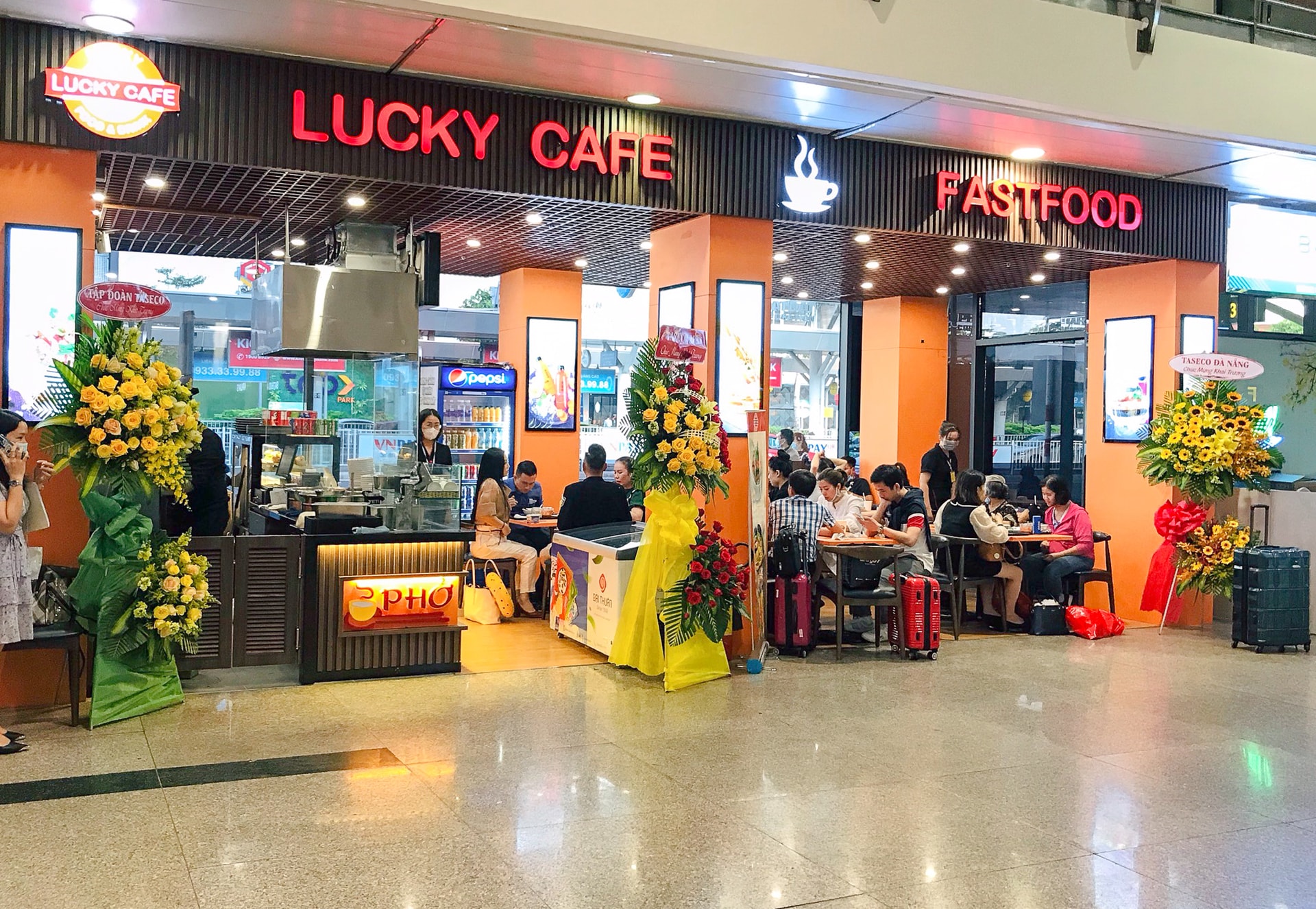 1611909835Lucky cafe Tas SG (1)
