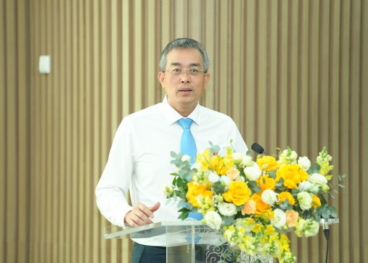 vvh01899-750x536.jpg