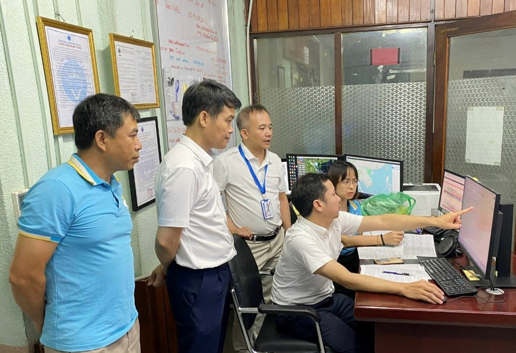 bao-so-3-anh-huong-vung-thong-bao-bay.jpg