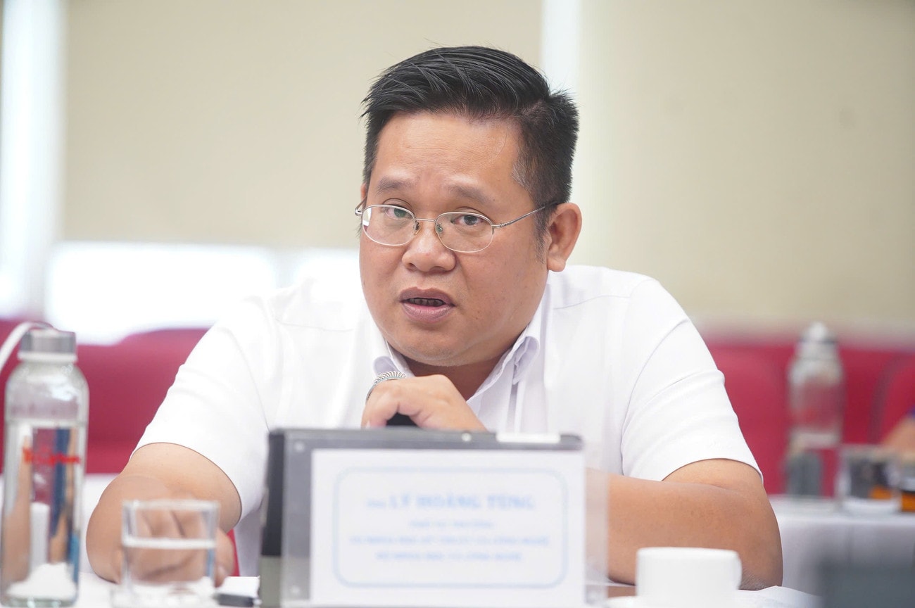 ong-ly-hoang-tung.jpg