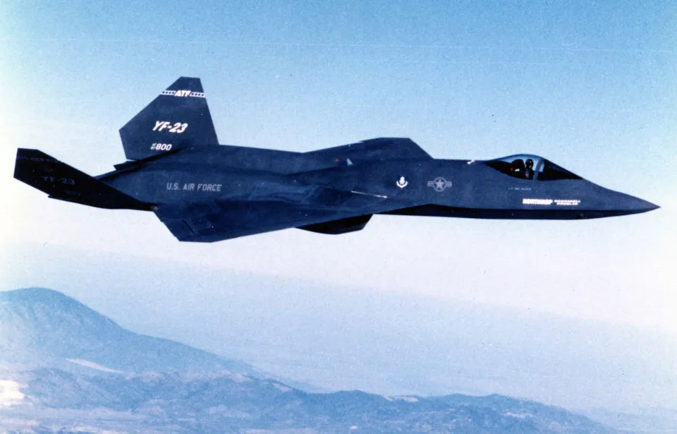 tiem kich YF-23