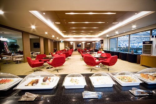 Korean Air gia hạn miễn phí dịch vụ phòng chờ Sky Hub tại sân bay Incheon