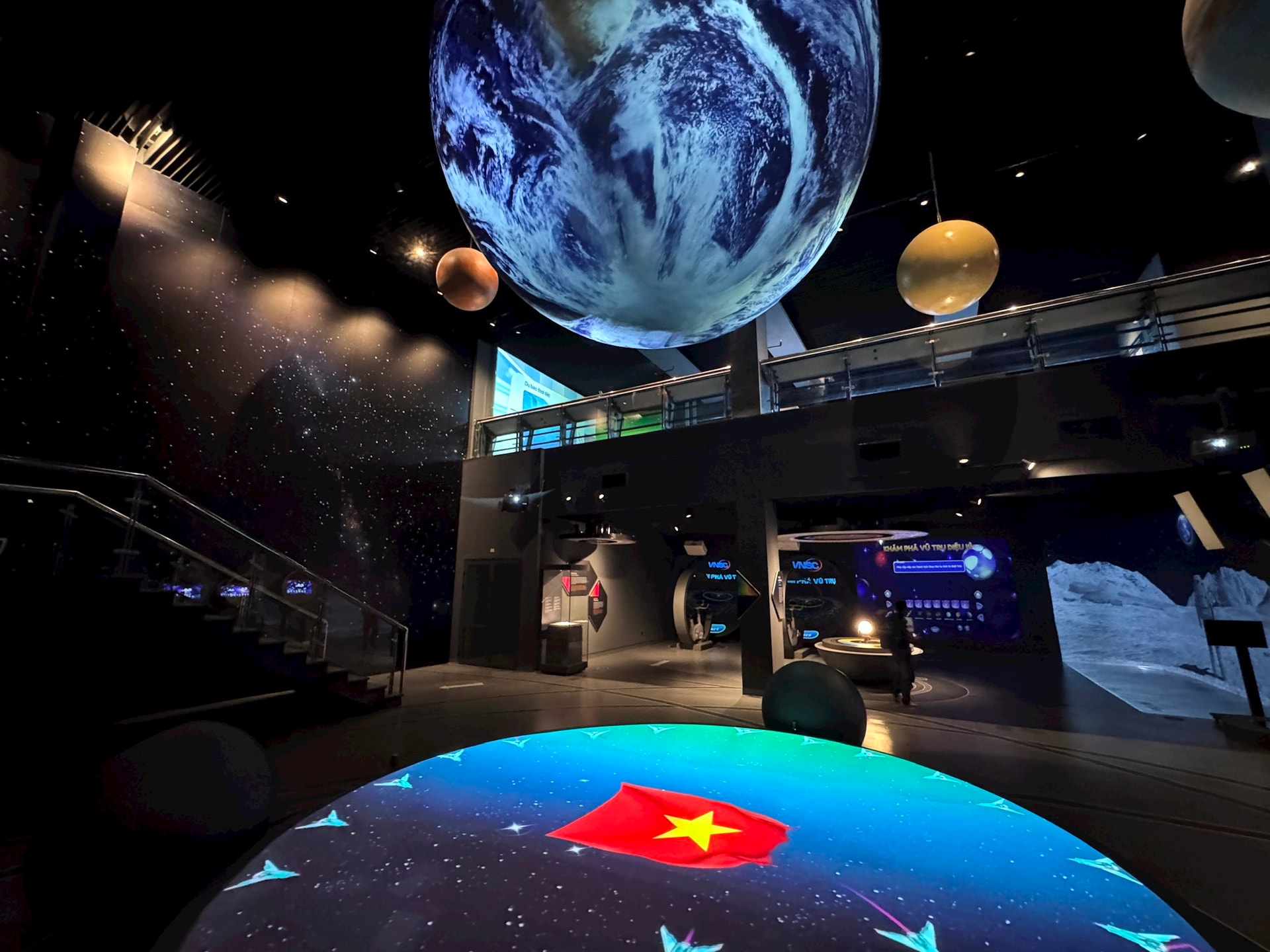bao-tang-vu-tru-10.jpg