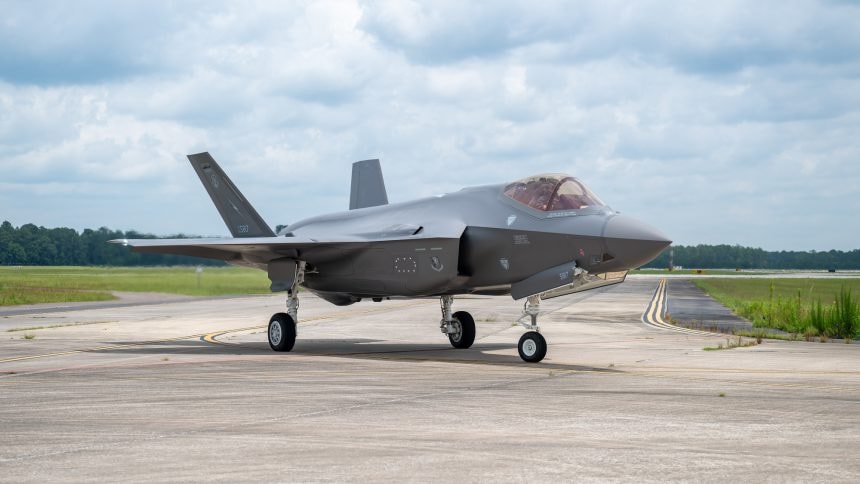 usang-125thfw-f35-cover-860x484.jpg