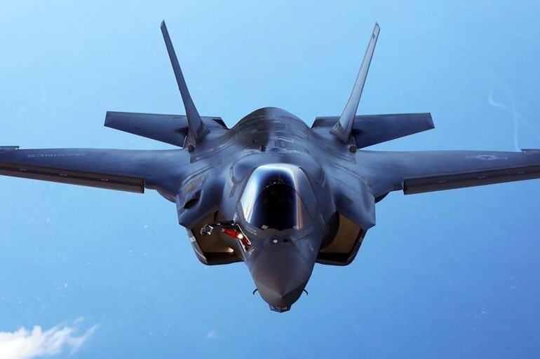 tiem-kich-f35-02.jpg