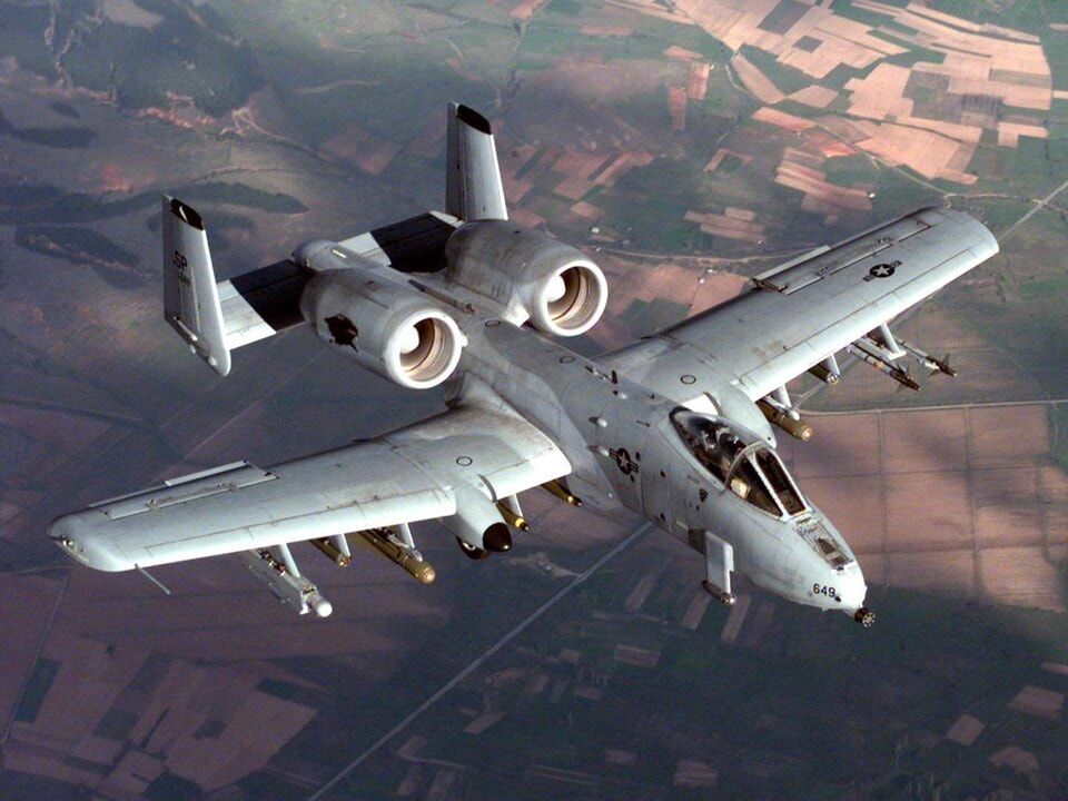 a10thunderbolt2_990422-f-7910d-517.jpg