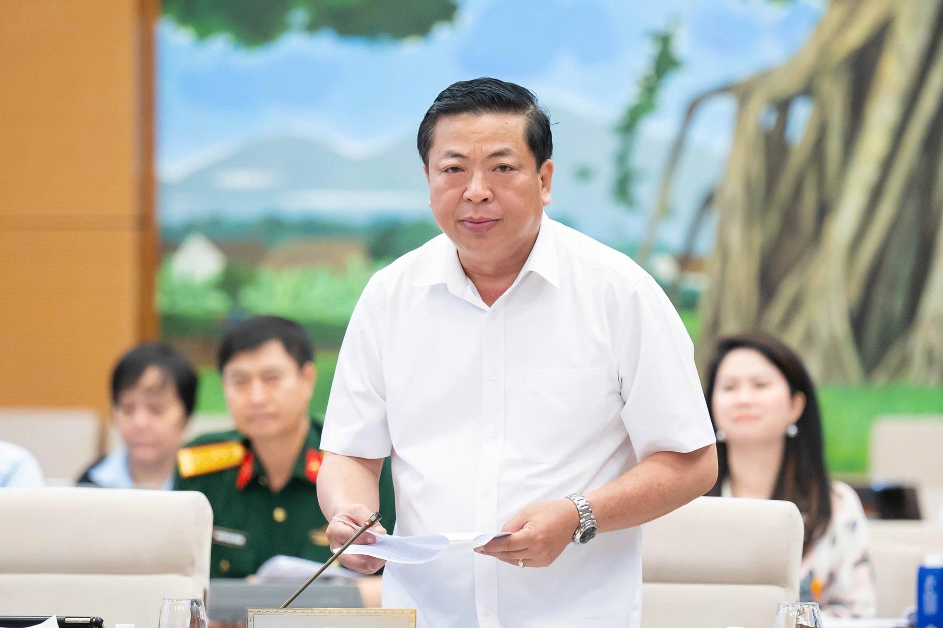 tran-hong-minh.jpg