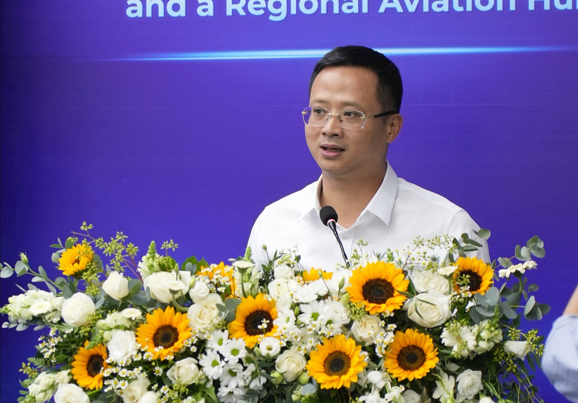 Phát biểu tại hội thảo, Cục trưởng Cục Hàng không Việt Nam Uông Việt Dũng cho rằng, hiện vẫn chưa có phương án nào được 